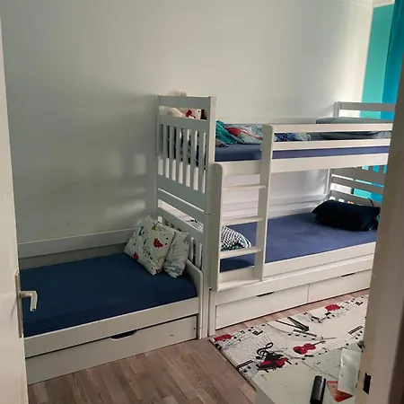 Apartament Dikmen Family House In Berlin